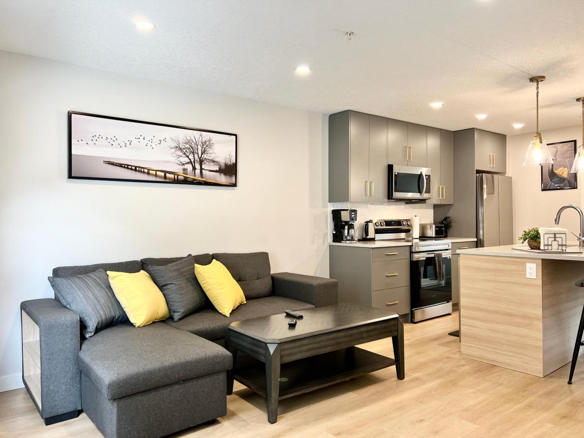 Brand New 2Br Condo With Outdoor Swimming Pool And Hot Tub Canmore Extérieur photo